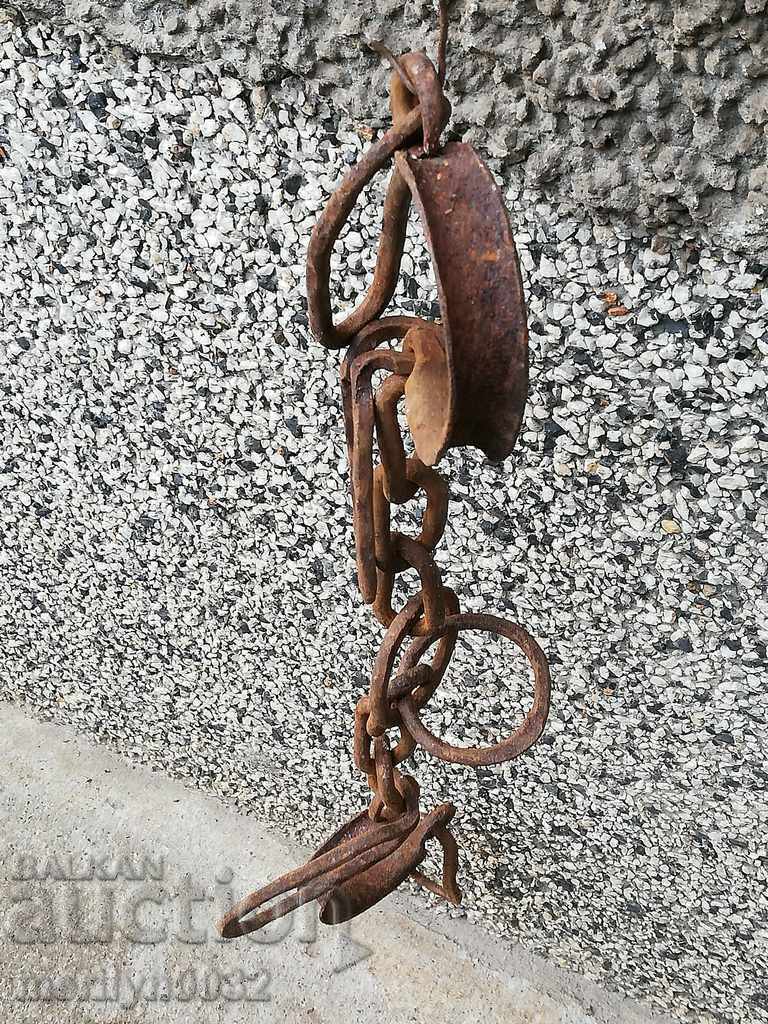 Pair of buckles, shackles, chain, wrought iron - 6 Pair of buckles, shackles, chain, wrought iron - 6