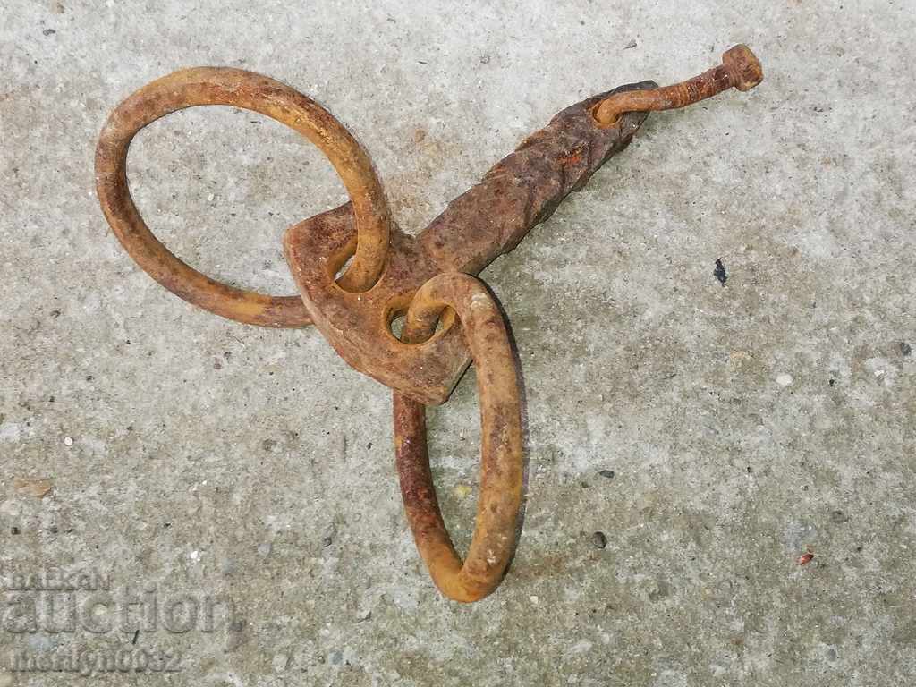 Auction Metal rings, wrought iron for a wagon Auction Metal rings, wrought iron for a wagon