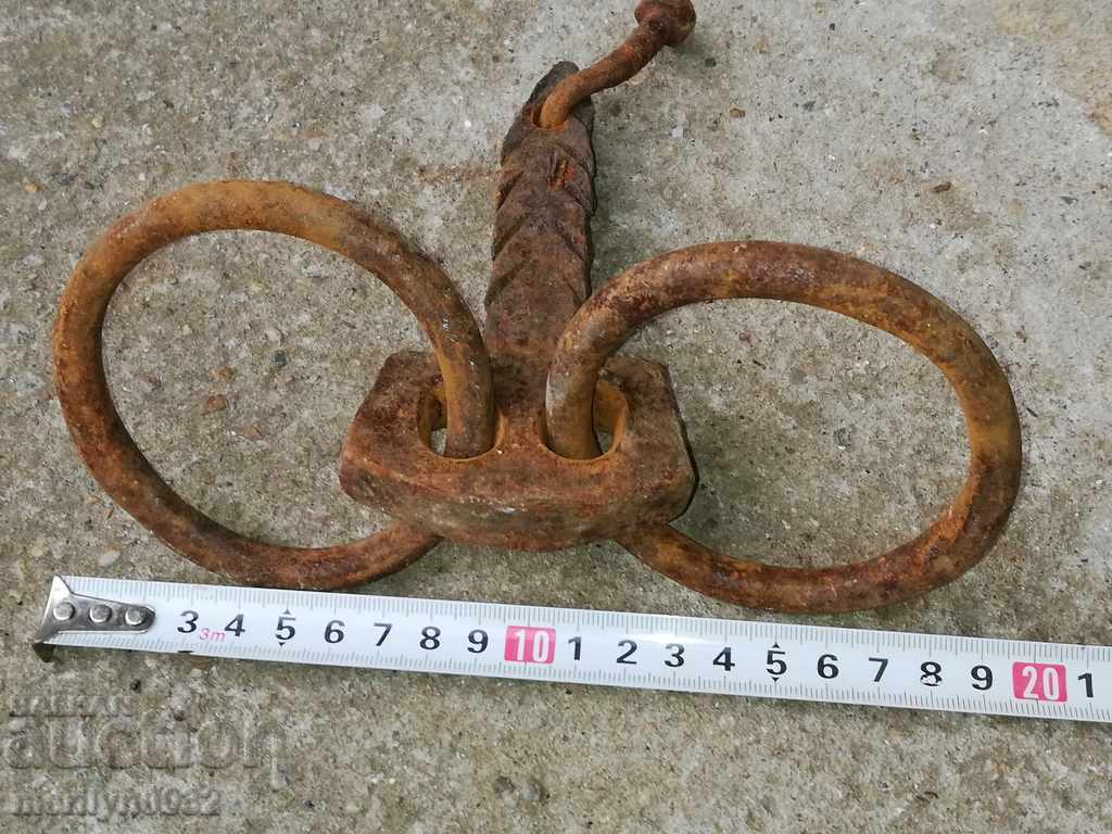 Delivery of Metal rings, wrought iron for a wagon Delivery of Metal rings, wrought iron for a wagon