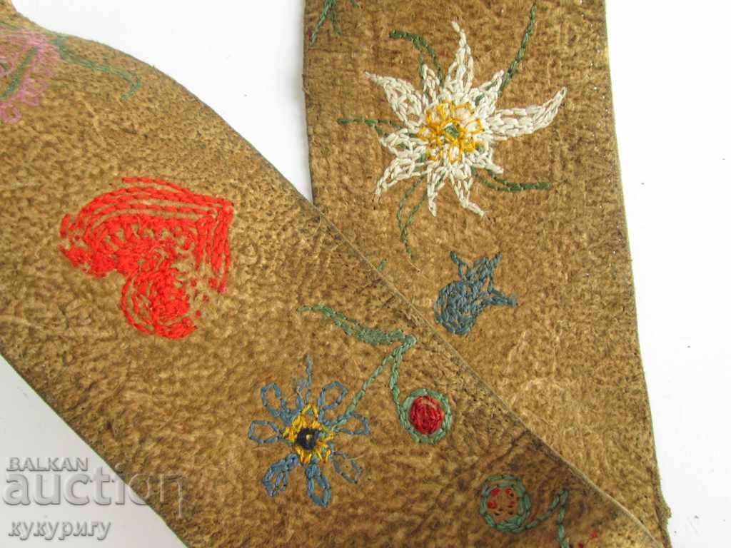 Delivery of Old children's or ladies leather belt with embroidery Delivery of Old children's or ladies leather belt with embroidery