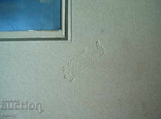 Delivery of Old photo thick cardboard wedding studio