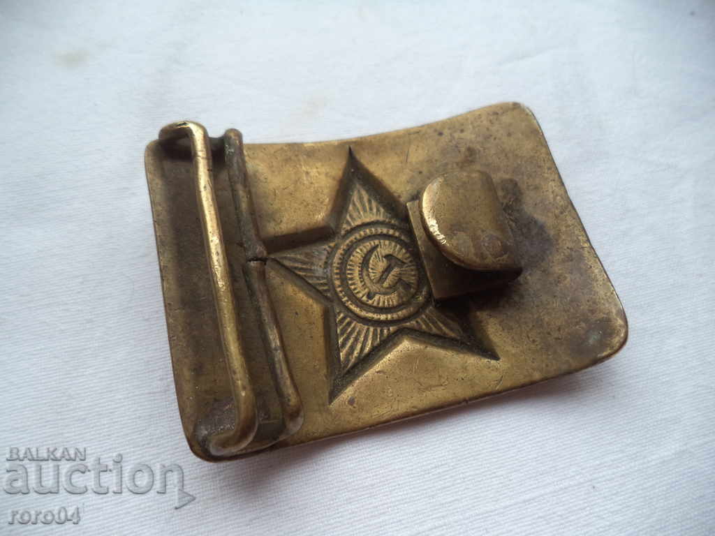 Auction HAMMER AND SICKLE - OLD BRONZE BELT BUCKLE - USSR Auction HAMMER AND SICKLE - OLD BRONZE BELT BUCKLE - USSR