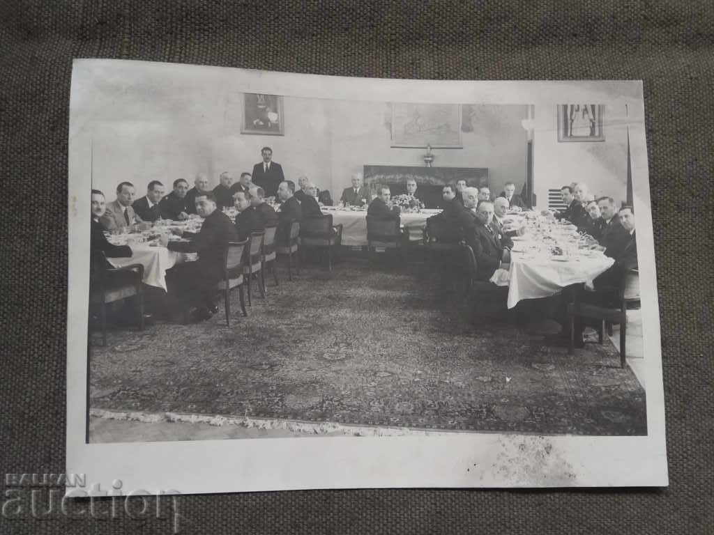 Royal Ministerial Cabinet Royal Ministerial Cabinet