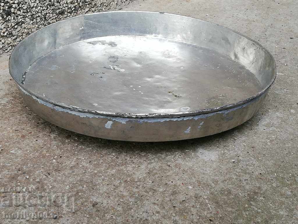 Auction Tin, tray, baker, tray, copper pot Auction Tin, tray, baker, tray, copper pot