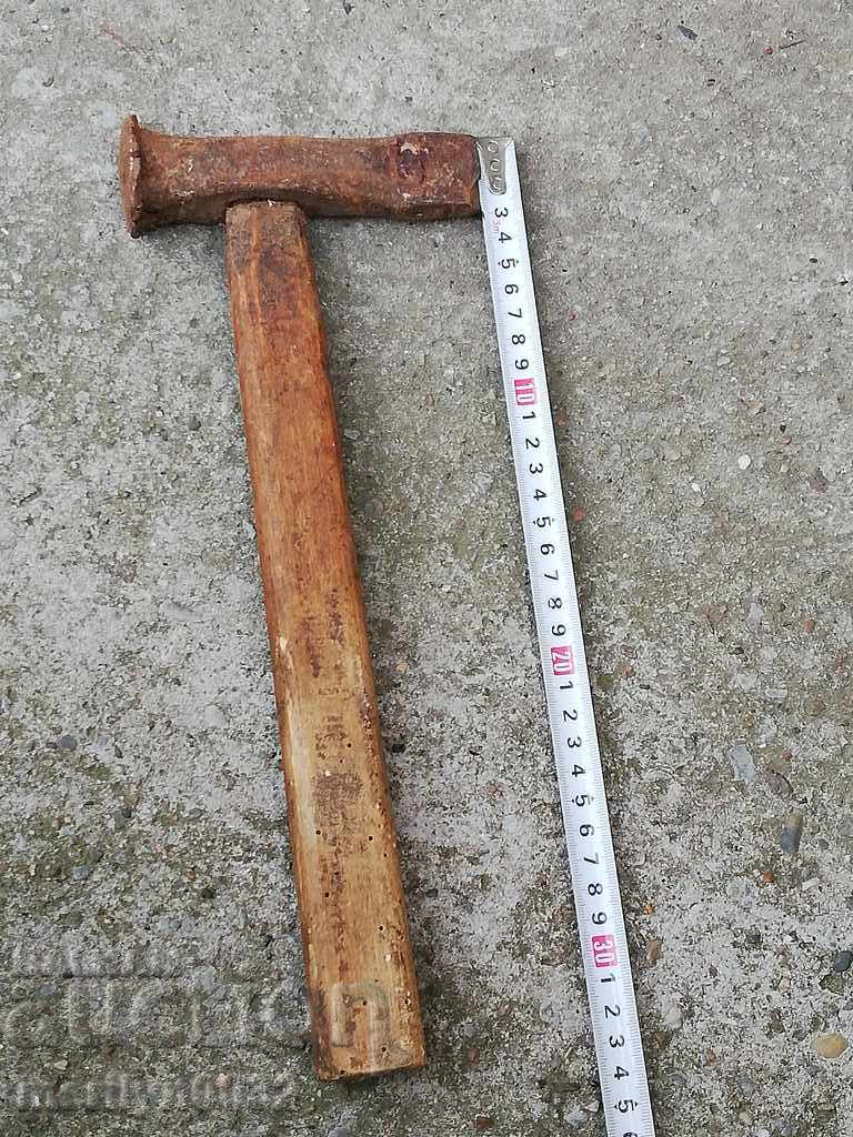 Old hammer hammer, wooden, wrought iron, barrel - 6 Old hammer hammer, wooden, wrought iron, barrel - 6