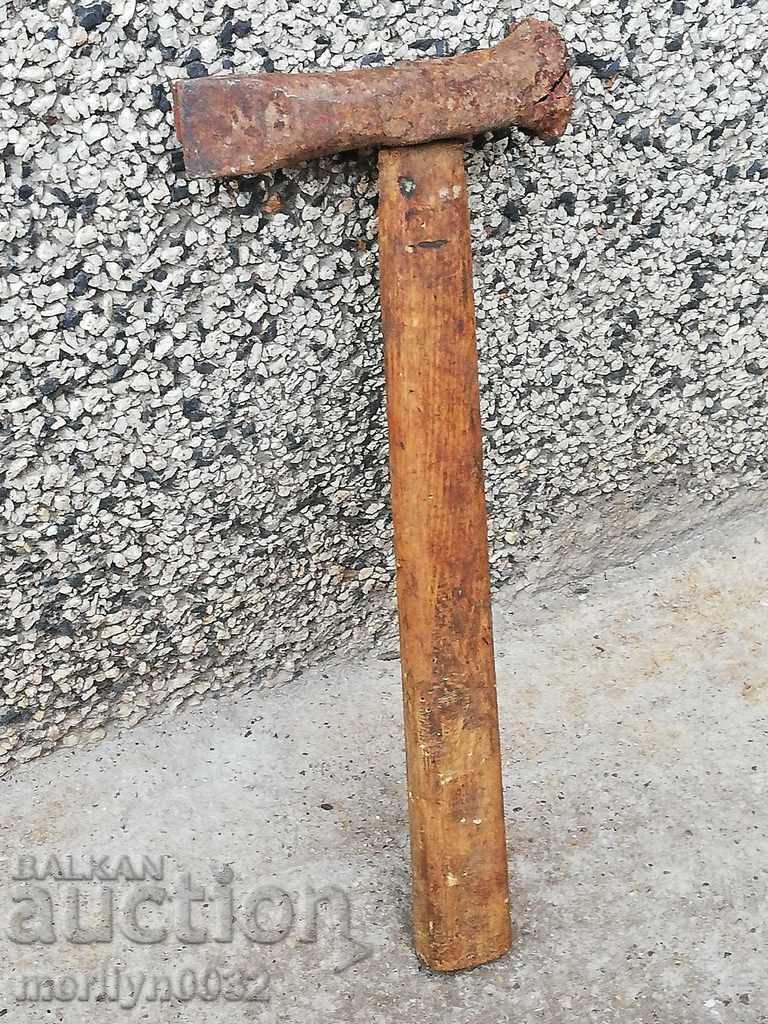 Old hammer hammer, wooden, wrought iron, barrel