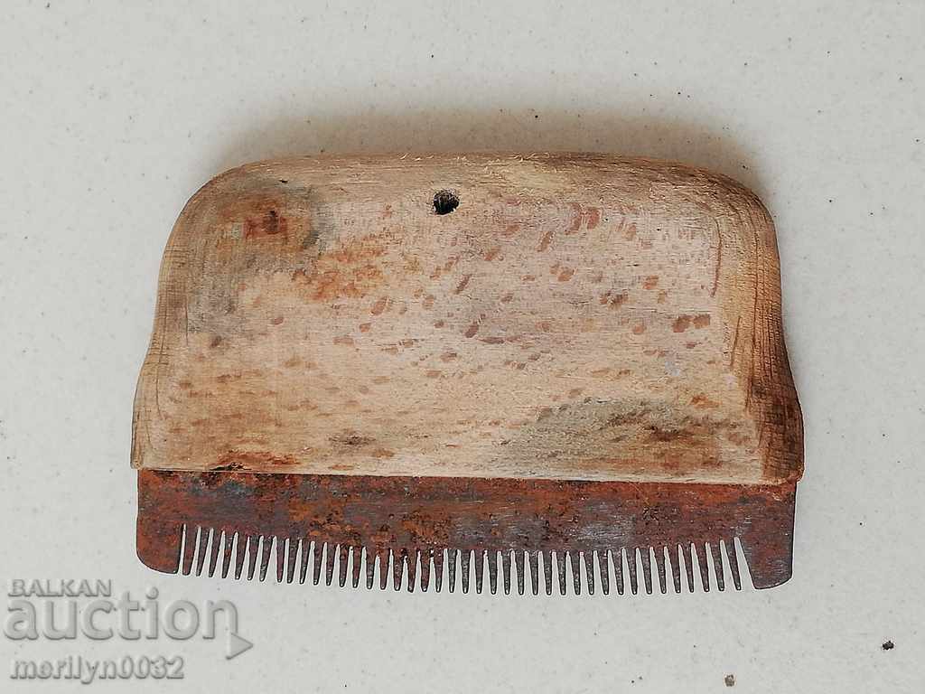 Δημοπρασία Παλιά καλό ενός αλόγου, χτένα, καλό, χτένες Δημοπρασία Παλιά καλό ενός αλόγου, χτένα, καλό, χτένες