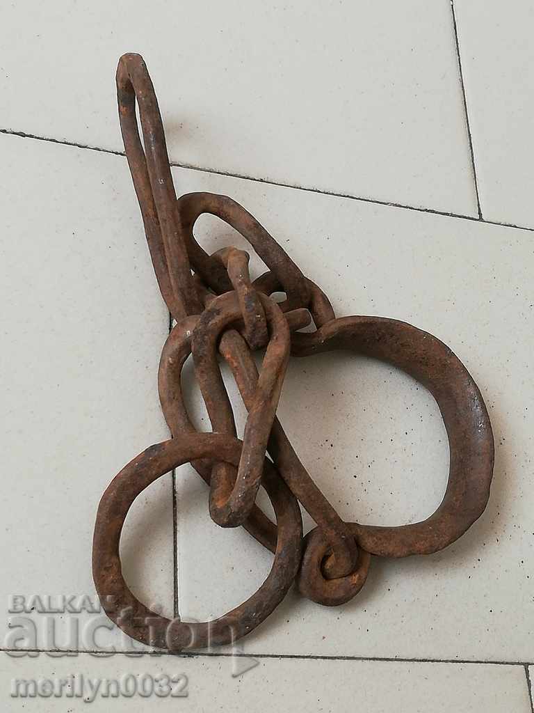 Delivery of Old hand-forged beeches, chains, pranks, beaks Delivery of Old hand-forged beeches, chains, pranks, beaks