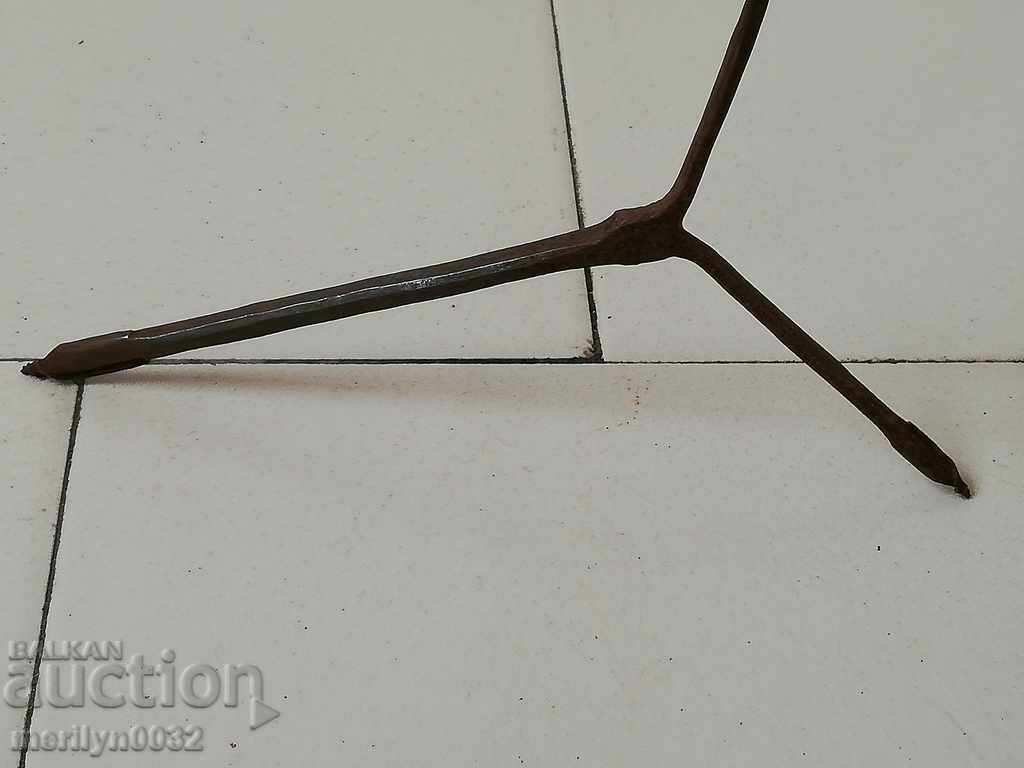 Αρχαίο δεκανίκι, μπορντό, κατσαβίδι, σφυρήλατο σίδερο - 5 Αρχαίο δεκανίκι, μπορντό, κατσαβίδι, σφυρήλατο σίδερο - 5