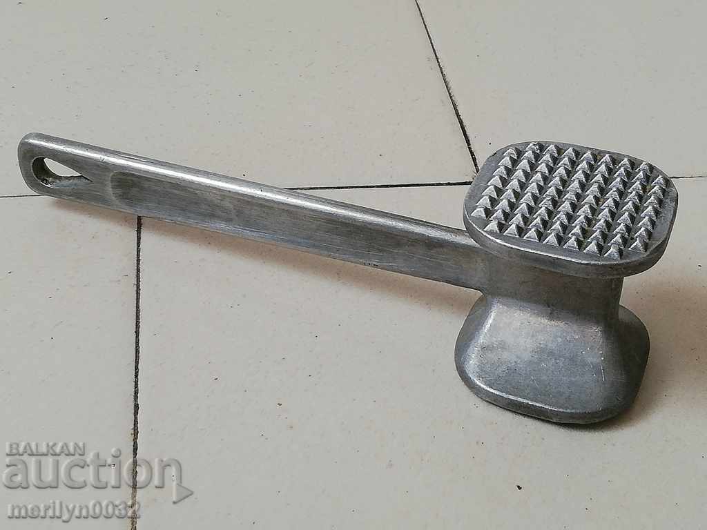 Кулинарен чук за пържоли с шипове с цена 36.00 лв. | € 18.41