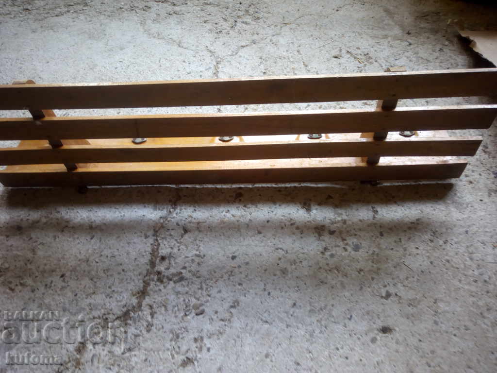 Delivery of An old wooden hanger