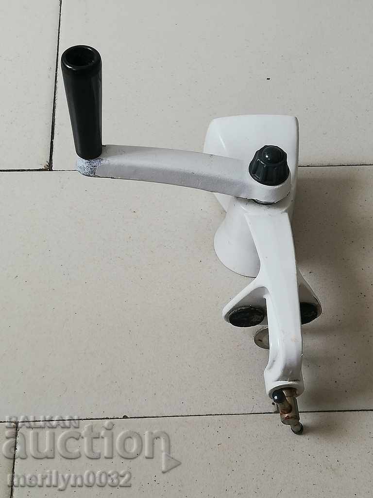 Delivery of Machine for grinding vegetables and fruits Delivery of Machine for grinding vegetables and fruits