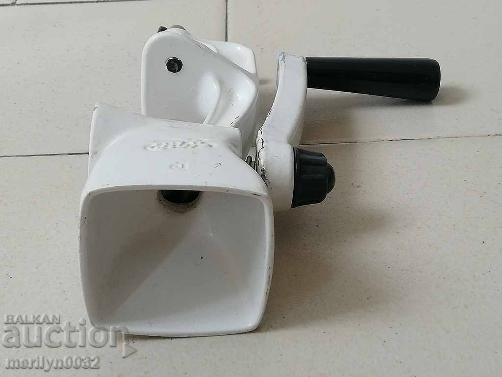 Machine for grinding vegetables and fruits - 6 Machine for grinding vegetables and fruits - 6