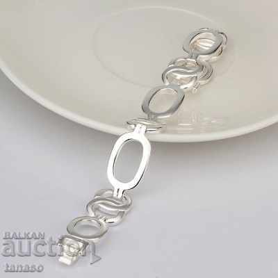Delivery of Stylish elegant bracelet, ellipses
