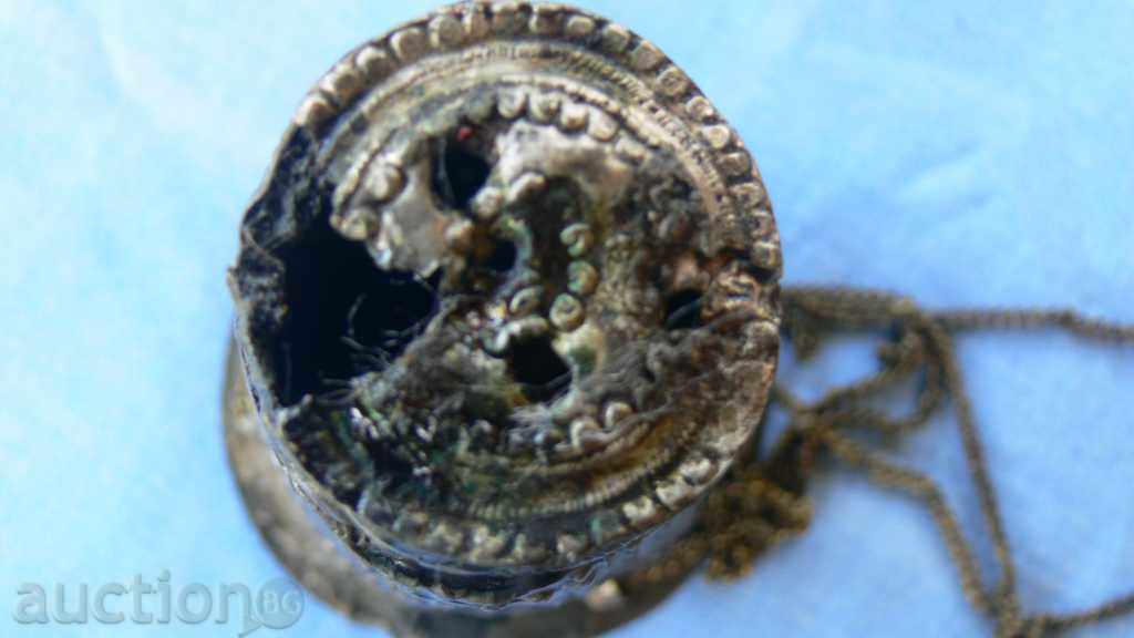 Delivery of OLD SILVER CANDLE Delivery of OLD SILVER CANDLE