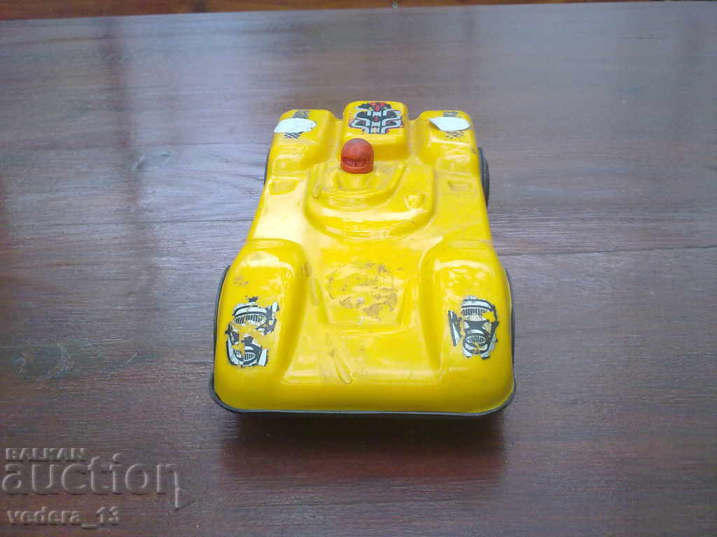 Ένα παλιό παιχνίδι με τιμή 15.00 BGN | € 7.67 Ένα παλιό παιχνίδι με τιμή 15.00 BGN | € 7.67