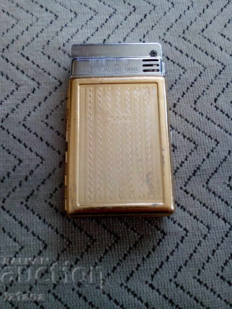 Auction Old cigarette case, Sunflower lighter Auction Old cigarette case, Sunflower lighter