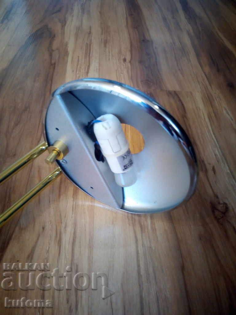 Παράδοση Όμορφη λάμπα ανάγνωσης Παράδοση Όμορφη λάμπα ανάγνωσης