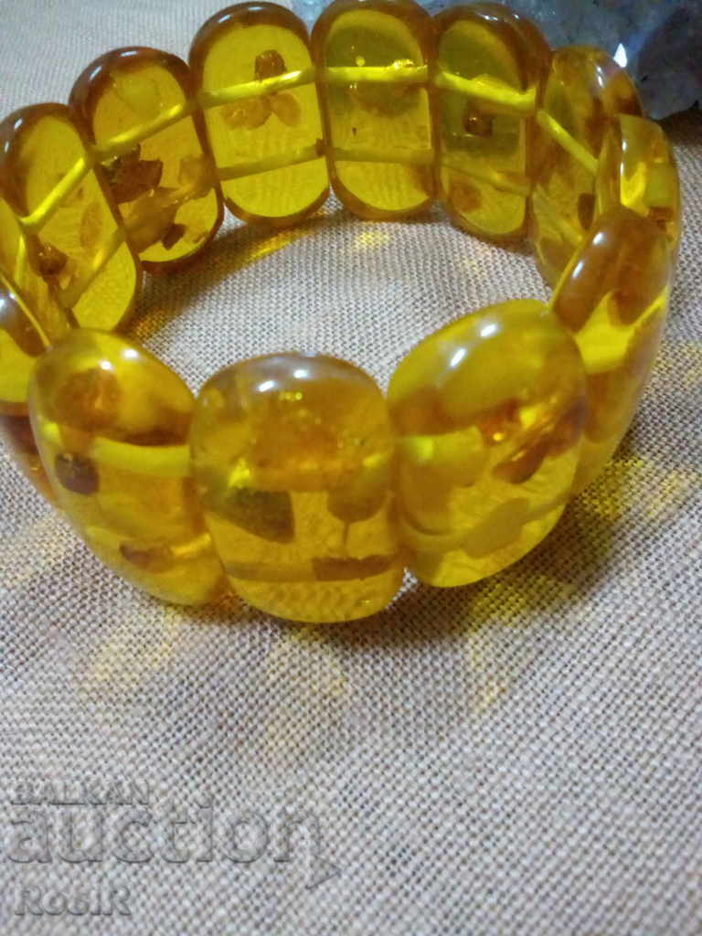 Auction 2 WALL-OVER SPINNING SPITFIRE WITH SPILLED PARTS Auction 2 WALL-OVER SPINNING SPITFIRE WITH SPILLED PARTS