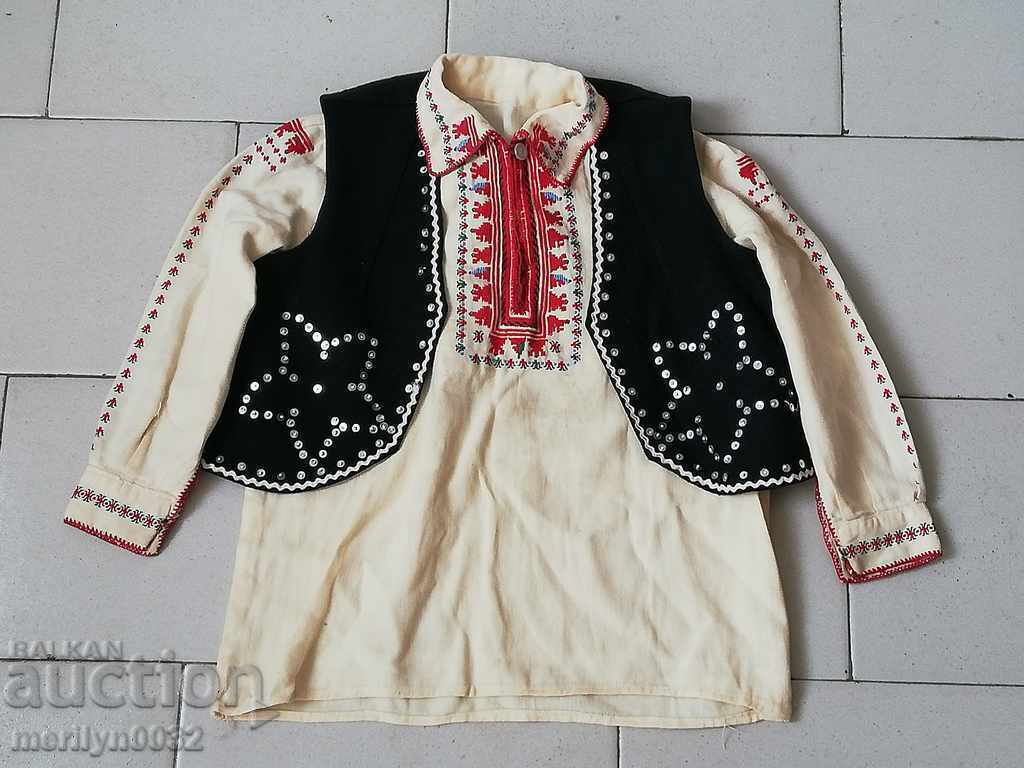 Children's embroidered shirt with vest, traditional dress, clothing Children's embroidered shirt with vest, traditional dress, clothing