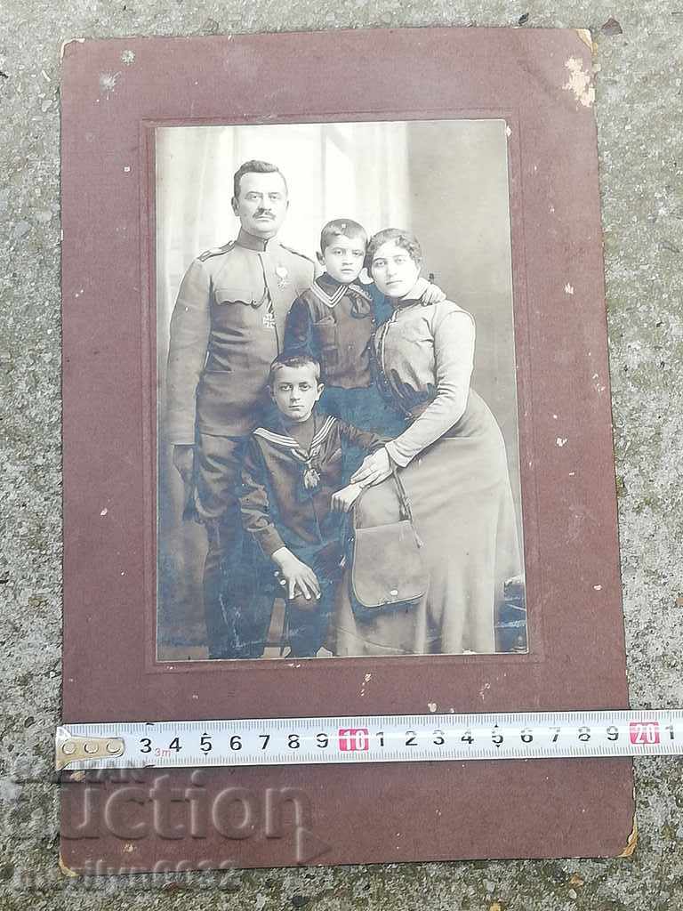 Delivery of A photo of a Bulgarian officer Delivery of A photo of a Bulgarian officer
