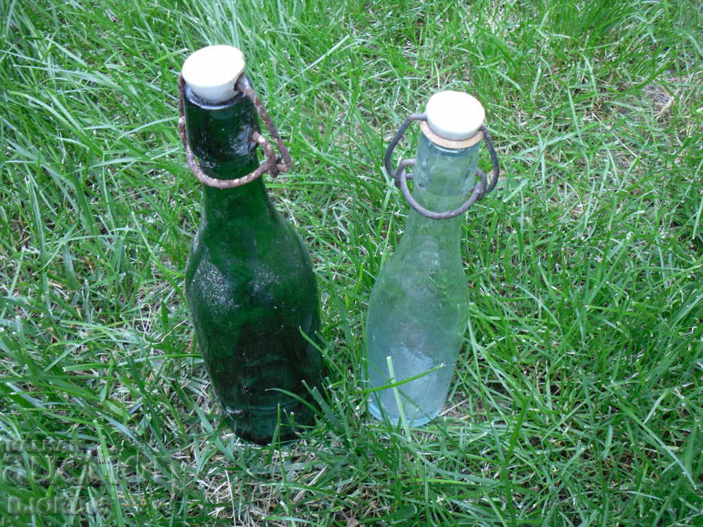 Стари шишета с цена 3.00 лв. | € 1.53 Стари шишета с цена 3.00 лв. | € 1.53