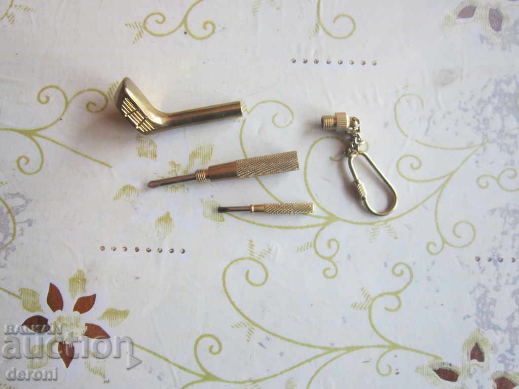 Delivery of Amazing 3-in-1 golf club keychain Delivery of Amazing 3-in-1 golf club keychain