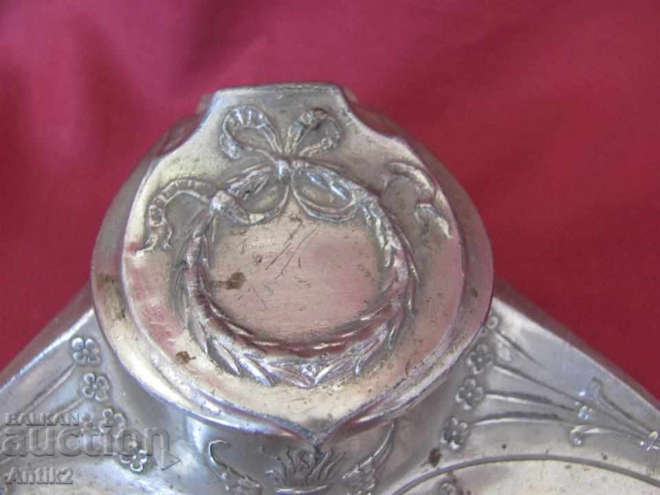 Delivery of Art Deco Old Metal Ink Delivery of Art Deco Old Metal Ink