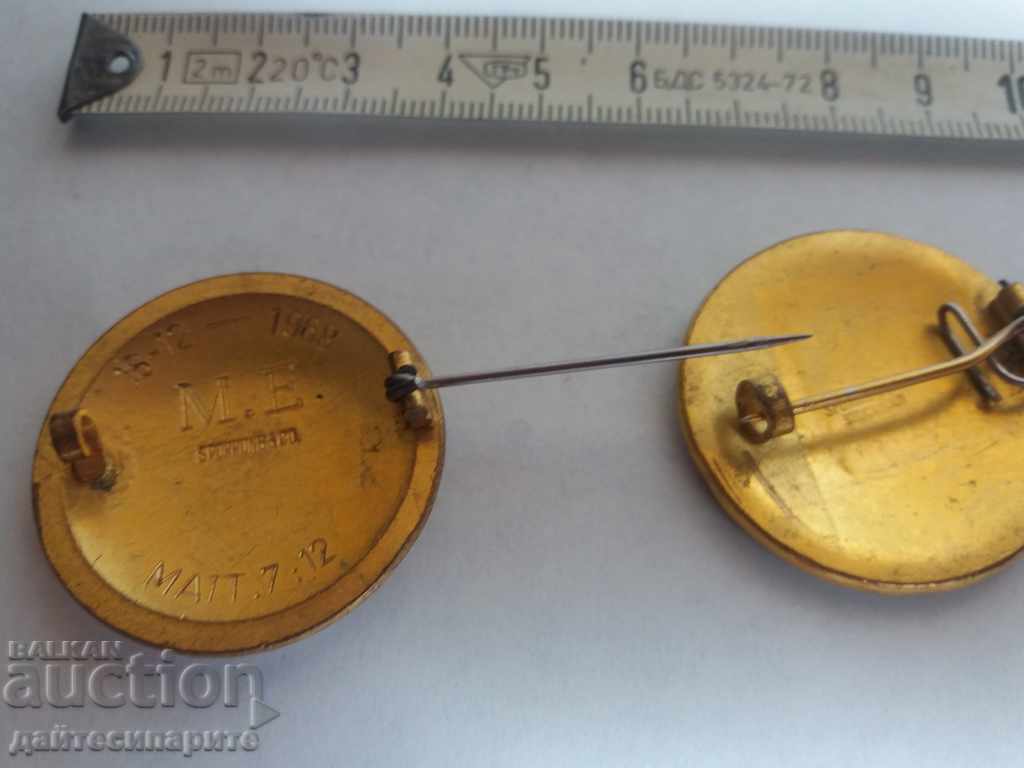 Auction Lot of old enamel badges Auction Lot of old enamel badges