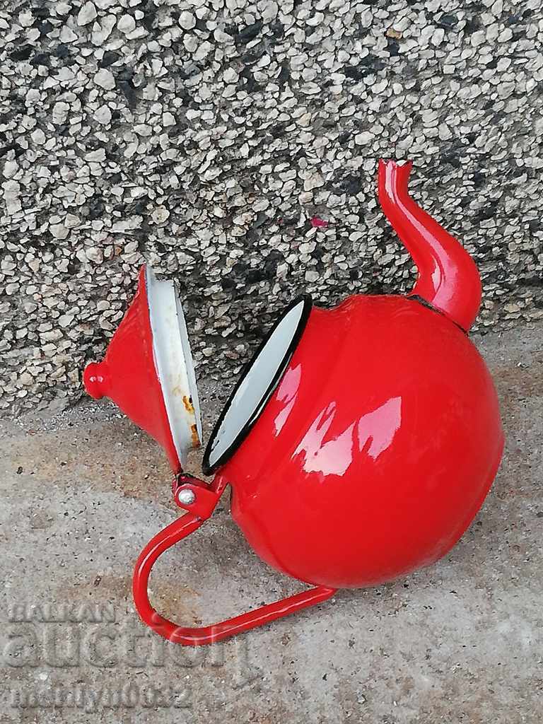 Delivery of Enamel vessel, teapot, jug, jug, early soc Delivery of Enamel vessel, teapot, jug, jug, early soc