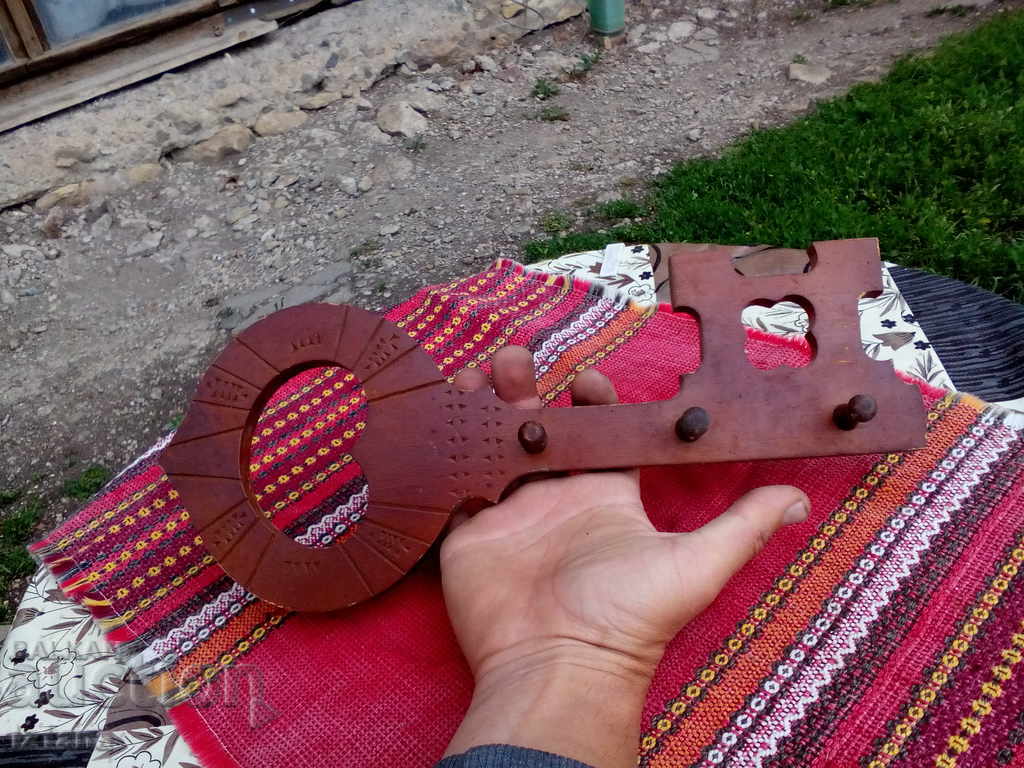 Παράδοση παλιά κρεμάστρα