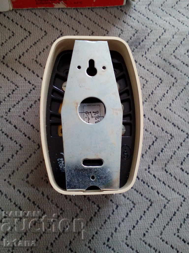 Delivery of Old room thermostat FONOVITS Delivery of Old room thermostat FONOVITS