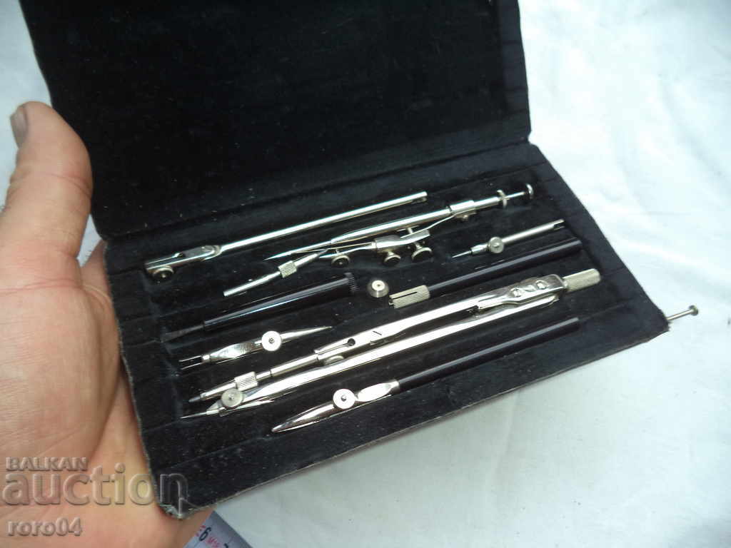 STAR RUSSIAN DRAWING COMPLEX - W10 P - EXCELLENT - 5 STAR RUSSIAN DRAWING COMPLEX - W10 P - EXCELLENT - 5