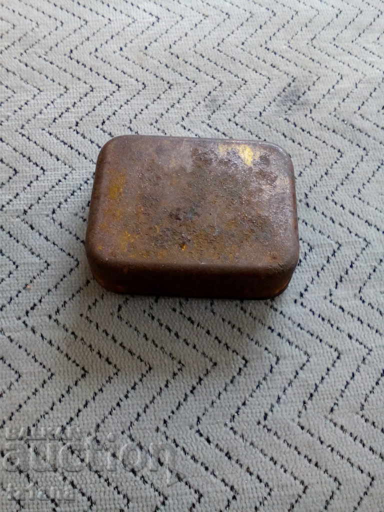 Auction Old box RISINETTEN Auction Old box RISINETTEN