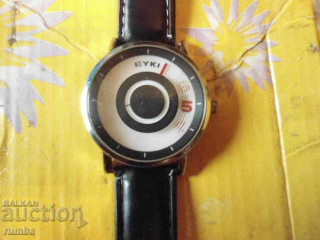 Eyki Circle White with price 18.00 BGN | € 9.20