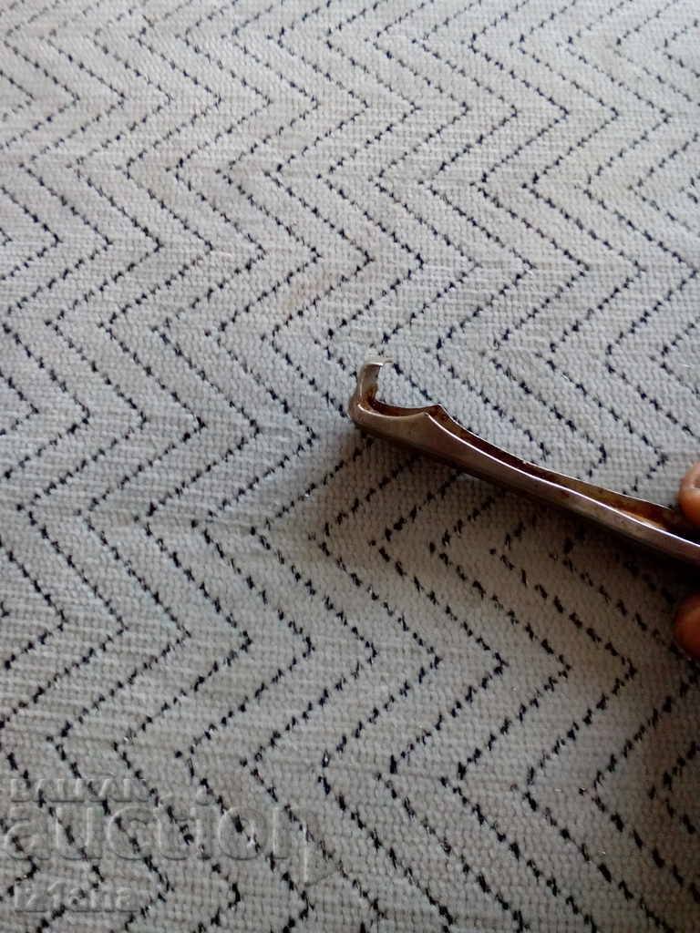 Delivery of Old German opener