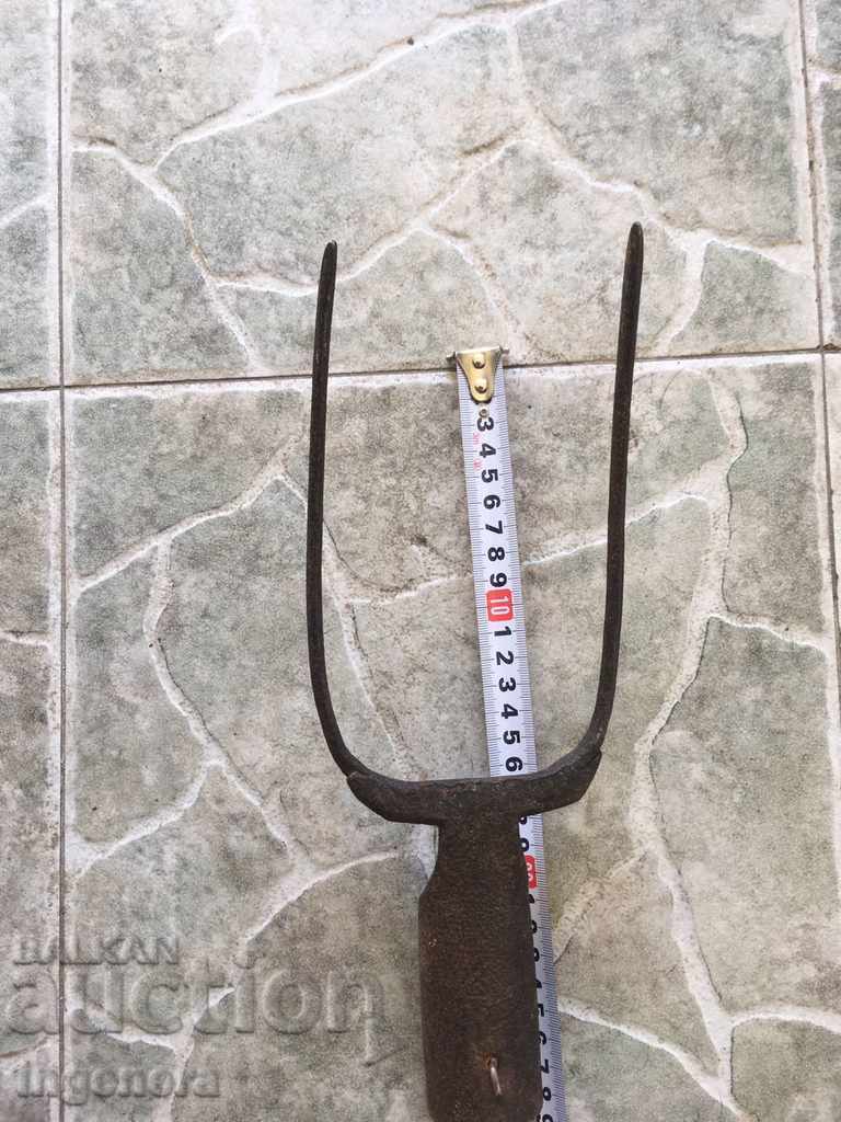 VILLA TWO WAVE WAX IRON MARKING INSTRUMENT with price 29.00 BGN | € 14.83 VILLA TWO WAVE WAX IRON MARKING INSTRUMENT with price 29.00 BGN | € 14.83