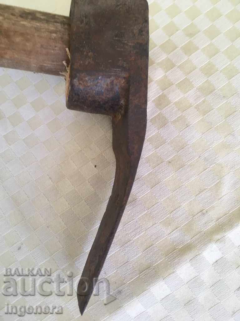 Delivery of CHAPE CHAIR TURNOVOF HANGER IRON MARKING "1"