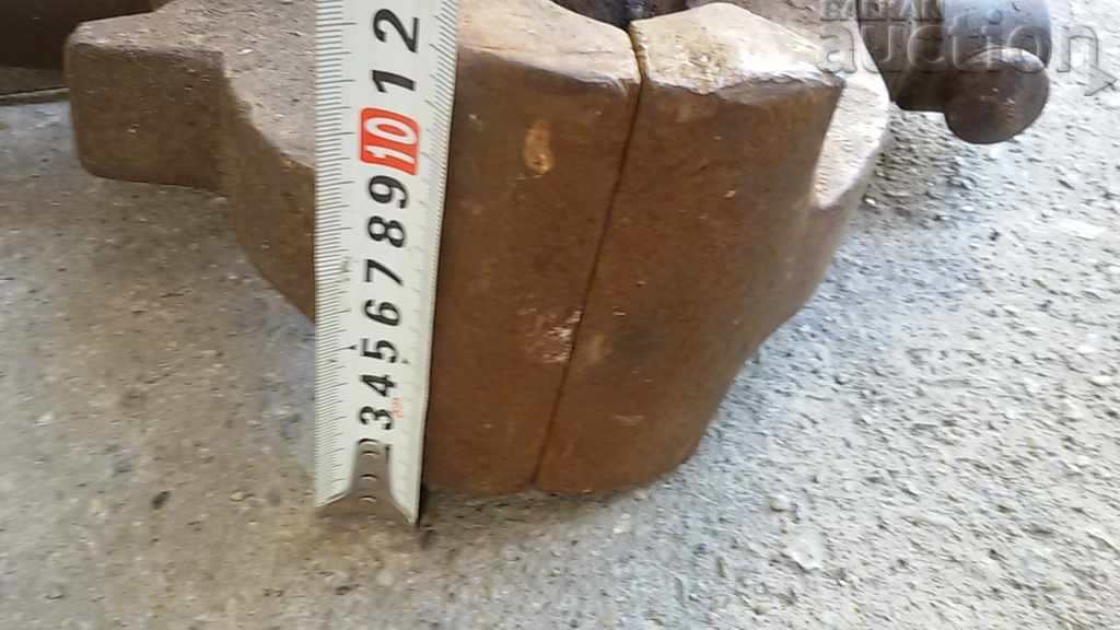 old Renaissance forge vise clamps - 6