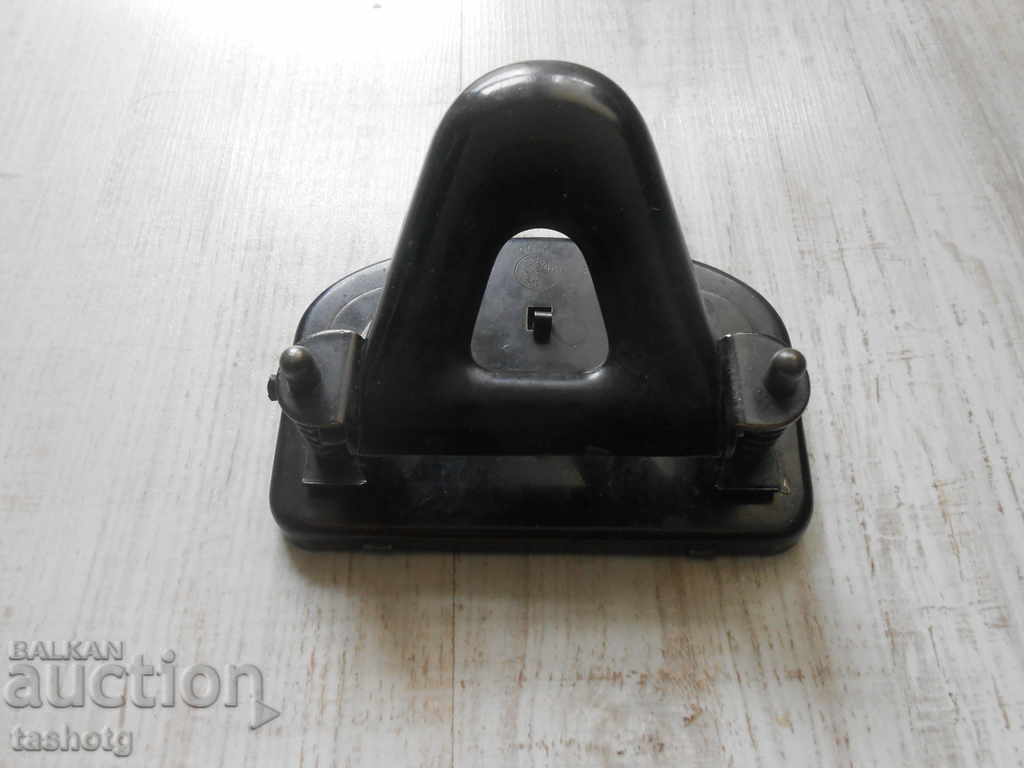 RED STAR PERFORATOR! - 5 RED STAR PERFORATOR! - 5