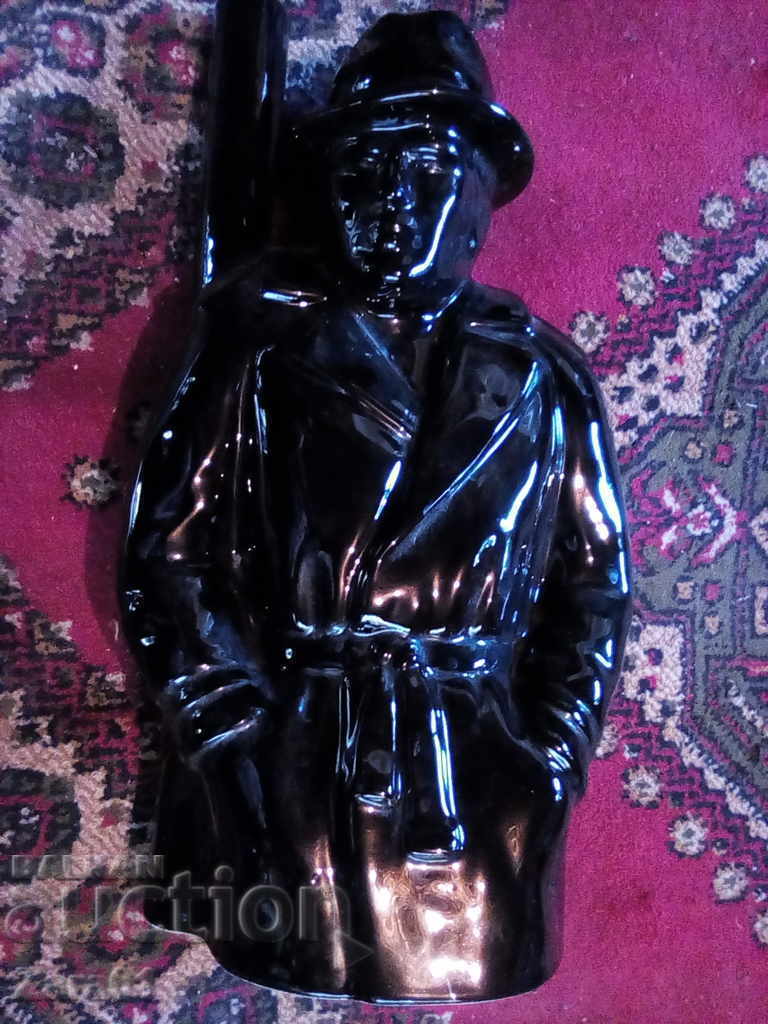 Παράδοση Παλιά ειδώλιο από πορσελάνη Παράδοση Παλιά ειδώλιο από πορσελάνη