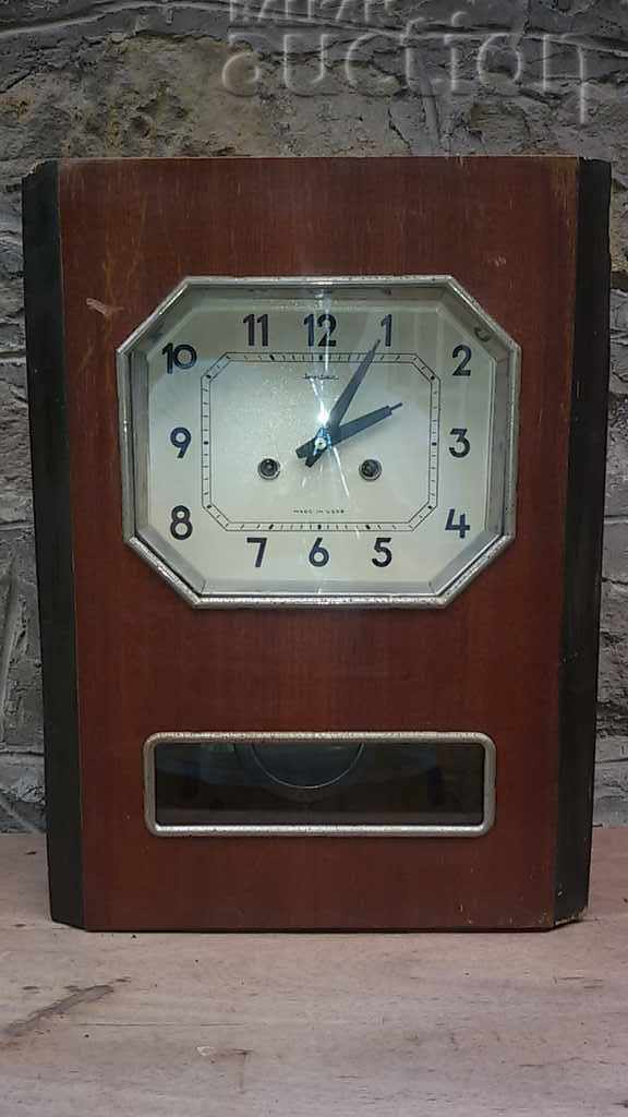 salt wall clock