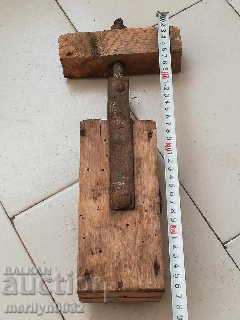 Auction Old wooden pulley polyspast pulley wooden pulley pulley Auction Old wooden pulley polyspast pulley wooden pulley pulley
