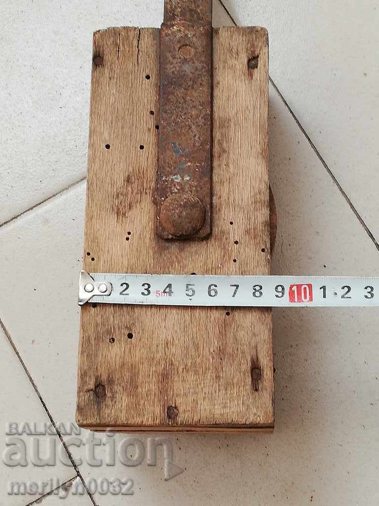 Old wooden pulley polyspast pulley wooden pulley pulley - 5 Old wooden pulley polyspast pulley wooden pulley pulley - 5