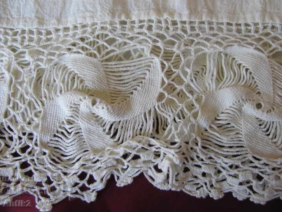 Auction  19th Century 2 pcs Cotton Queen Towels