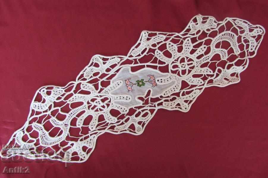 O cutie de brodat veche de brodat - 7