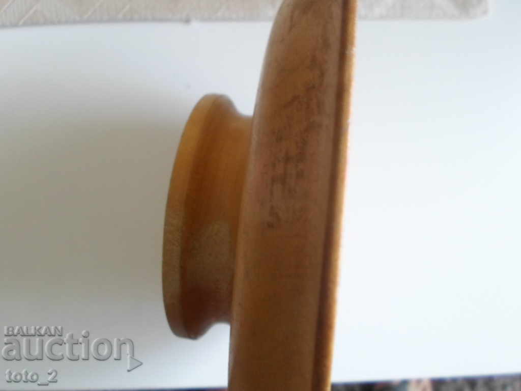 Auction BEAUTIFUL DECORATIVE PAINTED WOODEN PLATE Auction BEAUTIFUL DECORATIVE PAINTED WOODEN PLATE