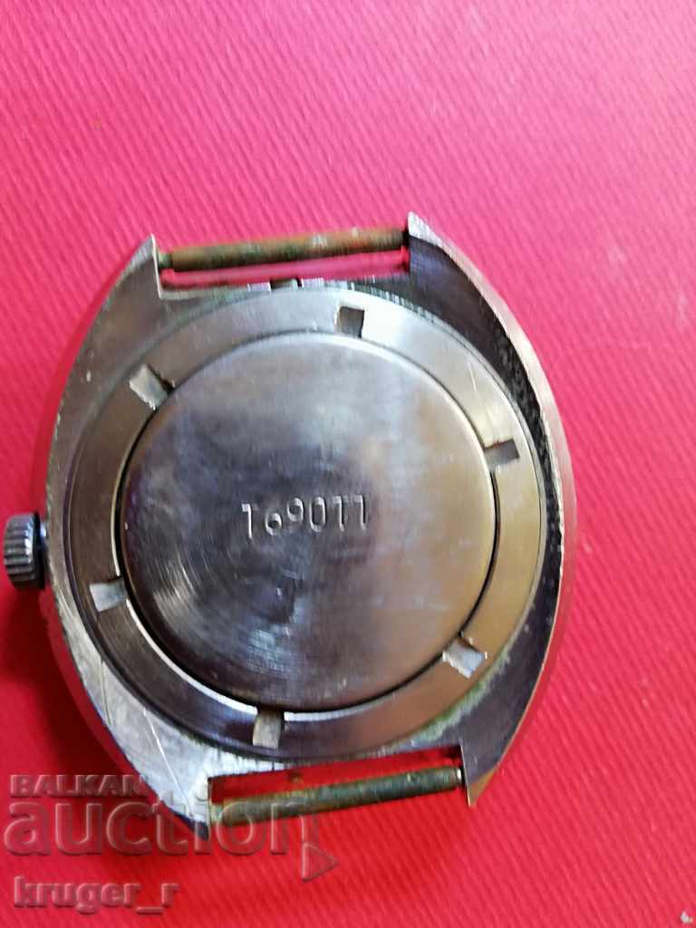 Доставка на Часовник Poljot