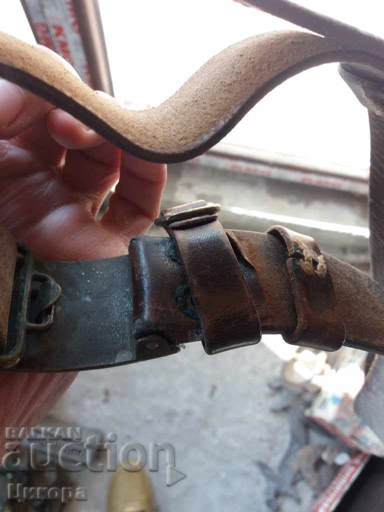Auction OLD MILITARY BELT WITH CURRENT PEOPLE'S MILITIA Auction OLD MILITARY BELT WITH CURRENT PEOPLE'S MILITIA