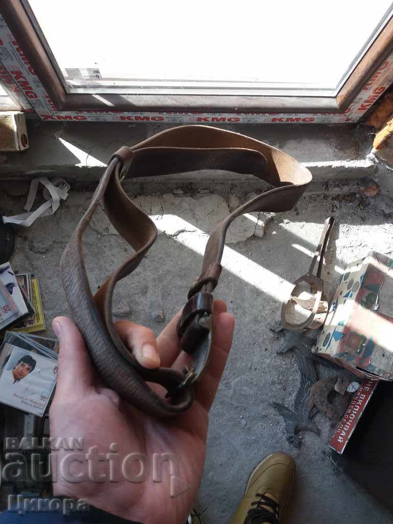 Delivery of OLD MILITARY BELT WITH CURRENT PEOPLE'S MILITIA Delivery of OLD MILITARY BELT WITH CURRENT PEOPLE'S MILITIA